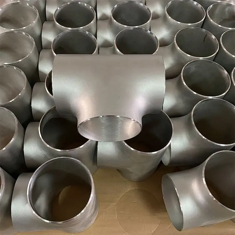 Seamless vs Welded Buttweld Tee Seamless vs Welded Buttweld Tee