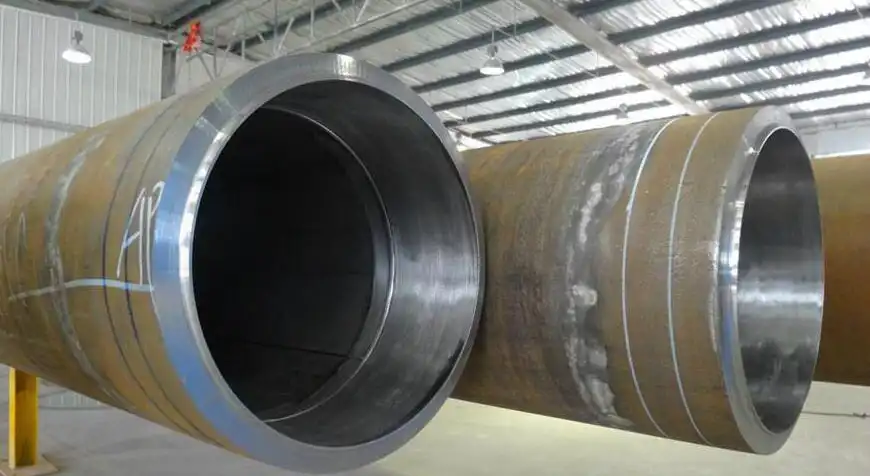 What is CRA clad pipe?