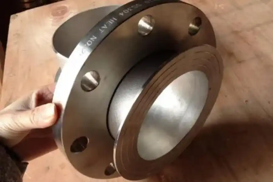 Lap Joint Pipe Flanges: How and When to Use Them Lap Joint Pipe Flanges: How and When to Use Them